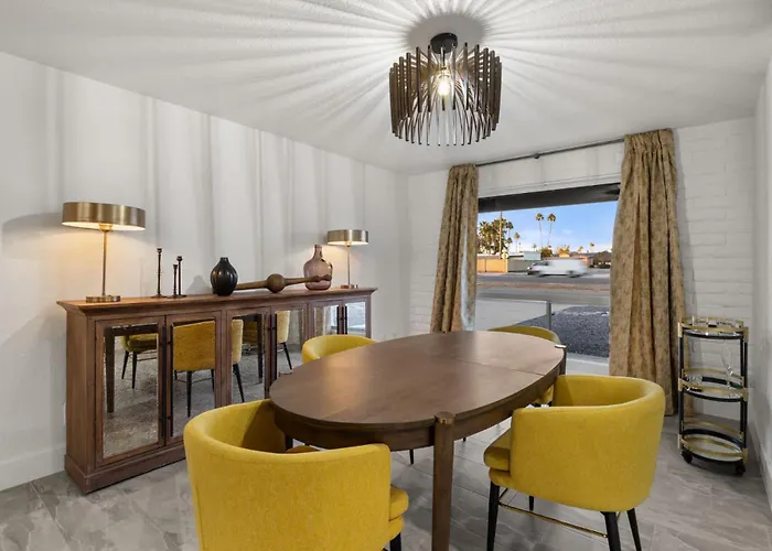 Holiday home Modern Cactus - Luxe With Spa-baths Pool & Firepit