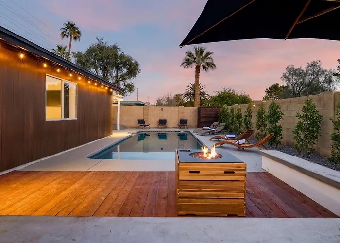 Modern Cactus - Luxe With Spa-baths Pool & Firepit Holiday home *