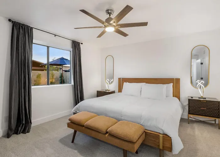 Modern Cactus - Luxe With Spa-baths Pool & Firepit Holiday home *