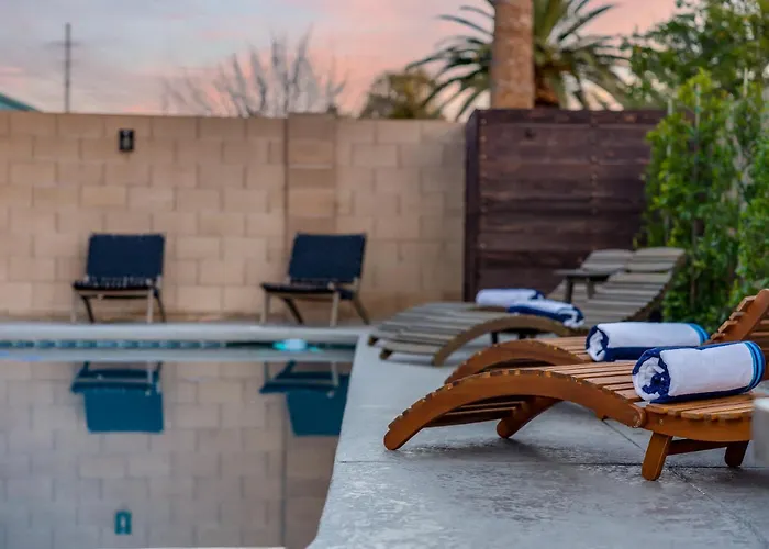 Holiday home Modern Cactus - Luxe With Spa-baths Pool & Firepit Phoenix