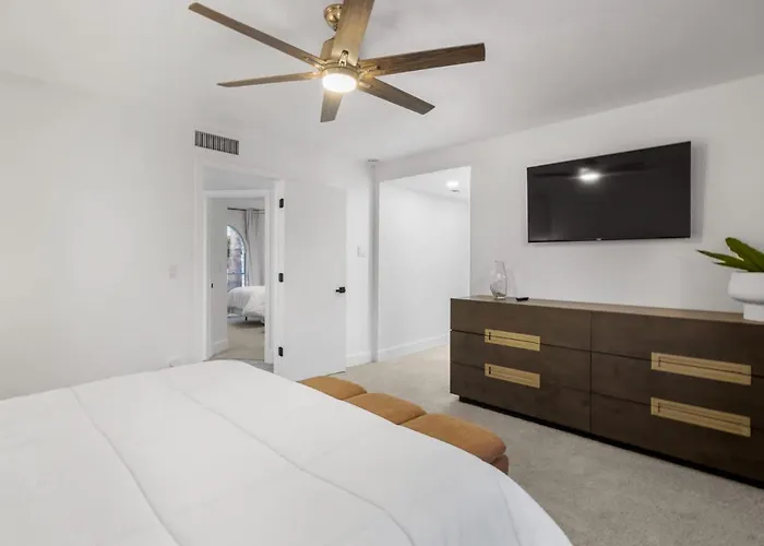 Modern Cactus - Luxe With Spa-baths Pool & Firepit *