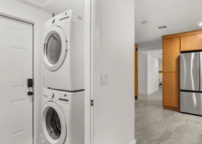 Modern Cactus - Luxe With Spa-baths Pool & Firepit *