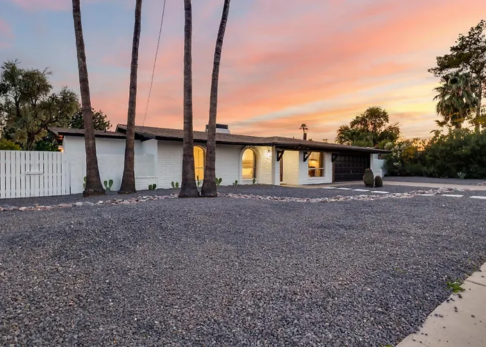 Holiday home Modern Cactus - Luxe With Spa-baths Pool & Firepit *