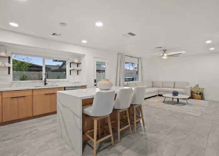Holiday home Modern Cactus - Luxe With Spa-baths Pool & Firepit Phoenix